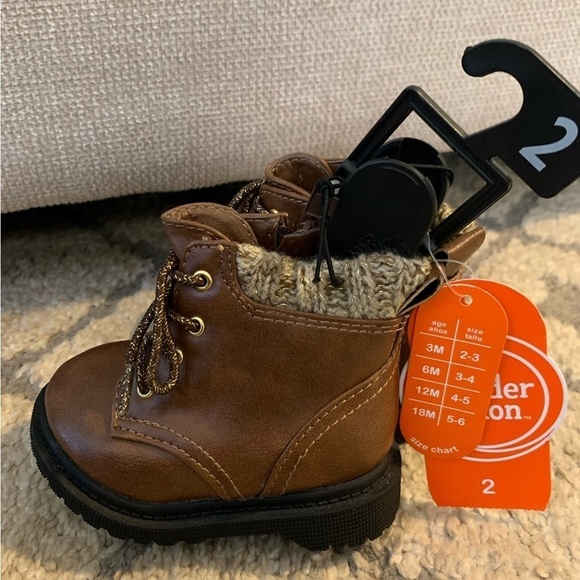 Wonder Nation Girl’s Boots - Picture 2 of 8